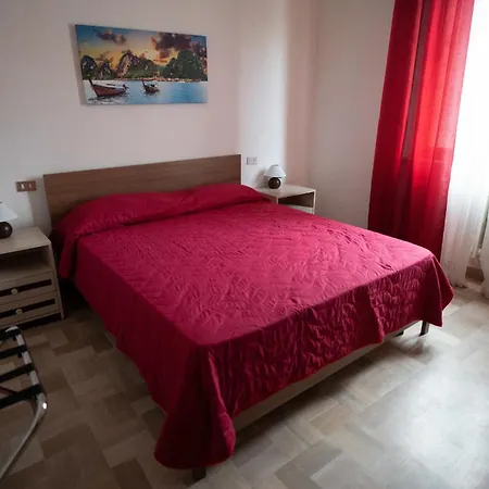 Europa Aparthotel 3*